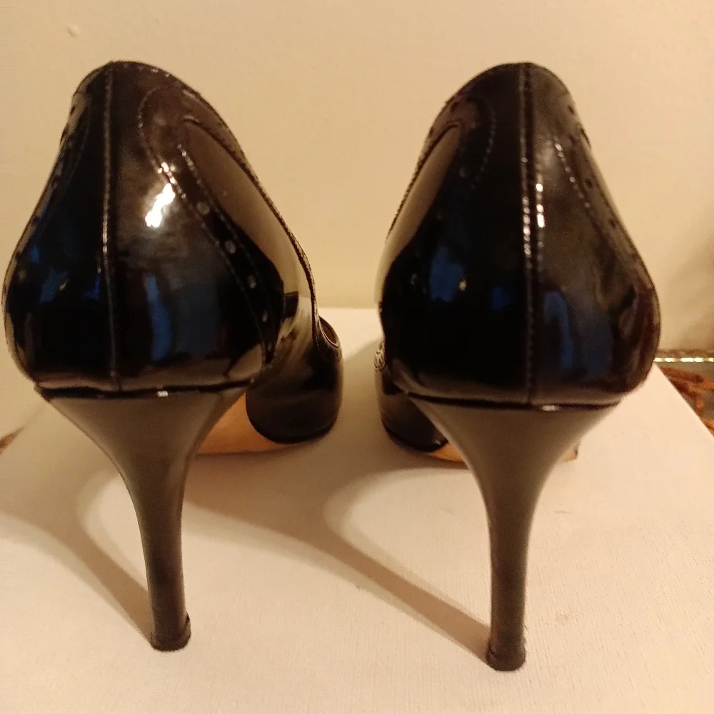 Kate Spade black patent leather peep toe heels size 8.5